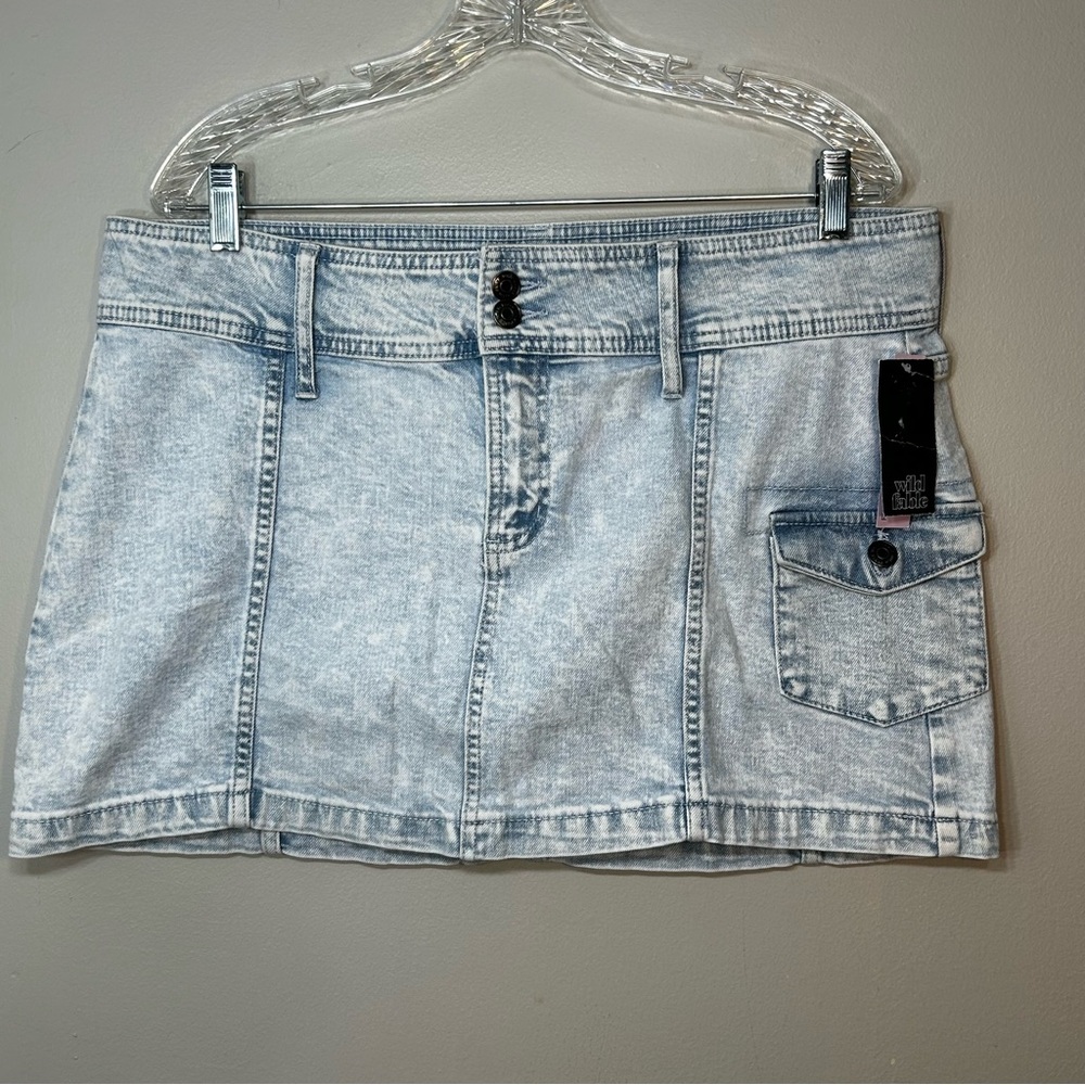 Wild Fable Light Wash Denim Mini Skirt Size 12 Stretch Comfort Cargo Pocket NWT